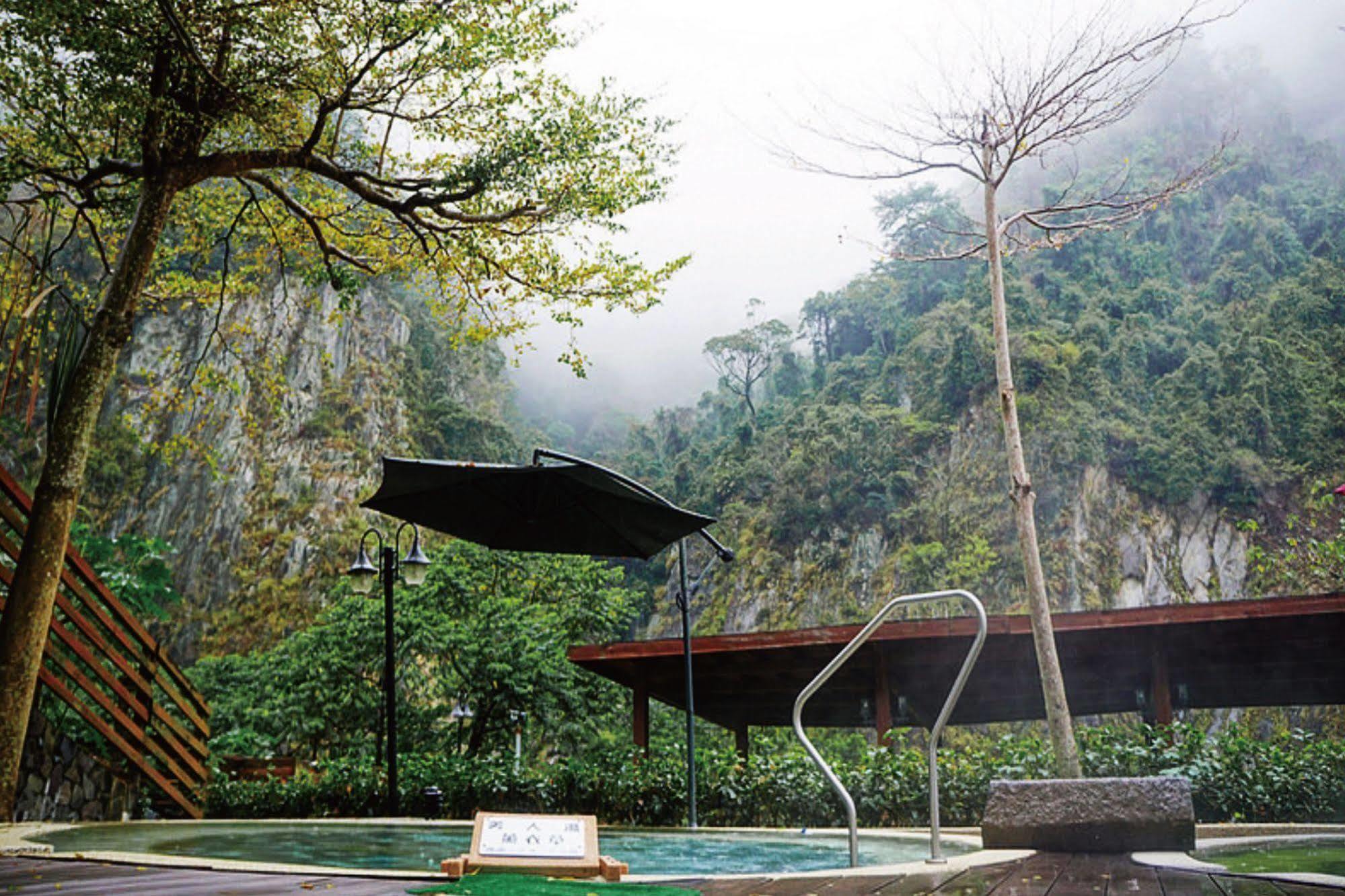 Uni-Resort Ku-Kuan Heping  Exterior foto